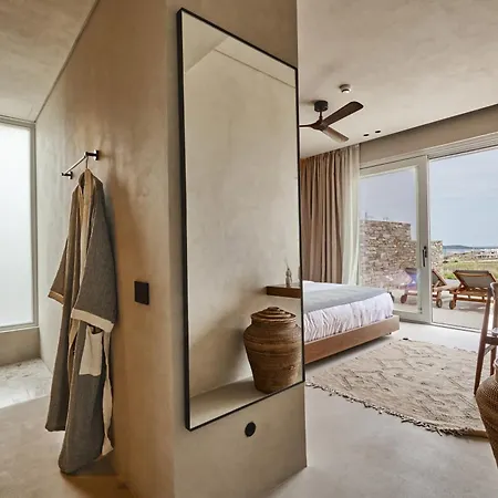Ovea Paros 5* Nausa